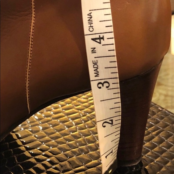 VARDA CAMEL BOOTS, SIZE 10 - Picture 4 of 10